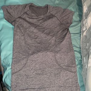 Size 8 Grey Swiftly tech top Lululemon